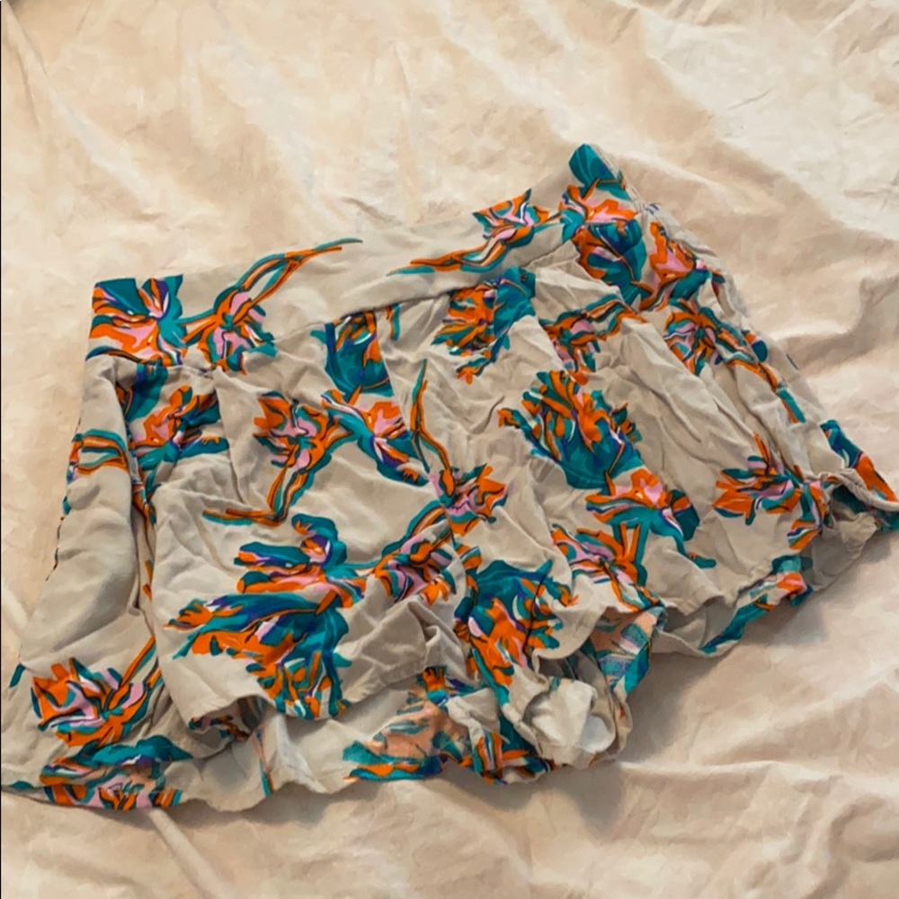 Summer Skort Size Small Tropical Flowy